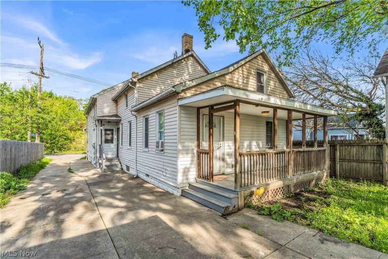 3359 65th Street, Cleveland, OH - Photo 4