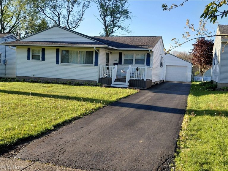 506 Moore Street, Hubbard, OH, 44425