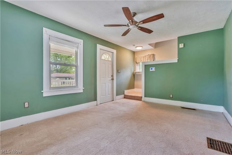 198 Stratford Avenue, Wadsworth, OH - Photo 4