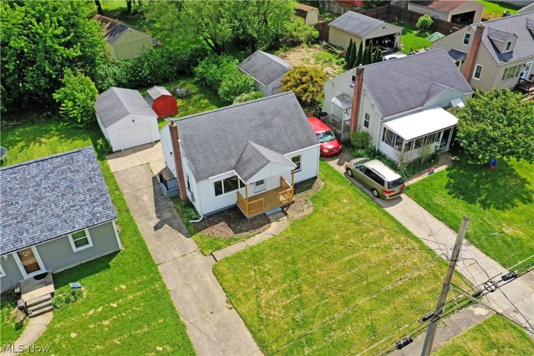 73 Edgehill Avenue, Youngstown, OH - Photo 4