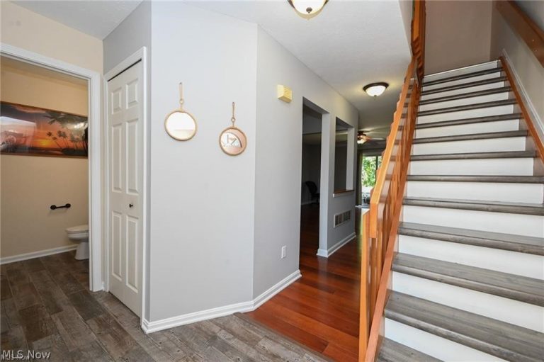 655 Almas Court, Brunswick, OH - Photo 4