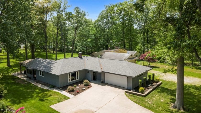 25983 Hilliard Boulevard, Westlake, OH, 44145