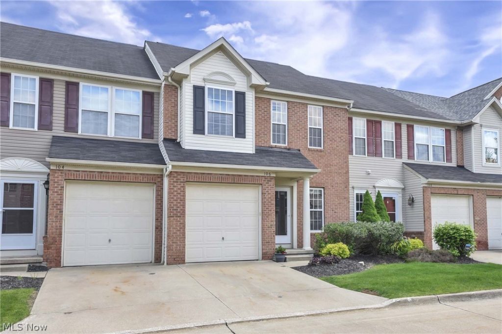 106 Clay Court, Berea, OH