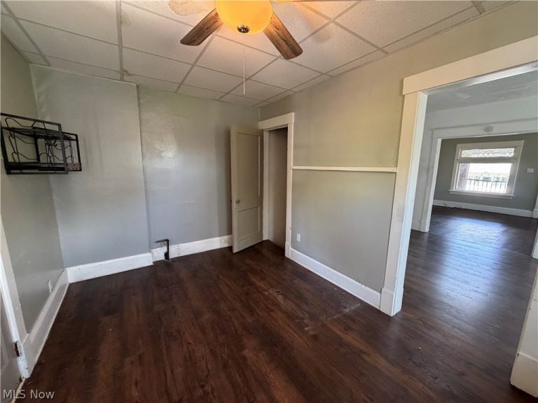 160 Hager Street, Hubbard, OH - Photo 3
