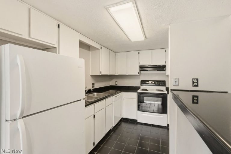614 James Avenue #6A, Cuyahoga Falls, OH - Photo 8
