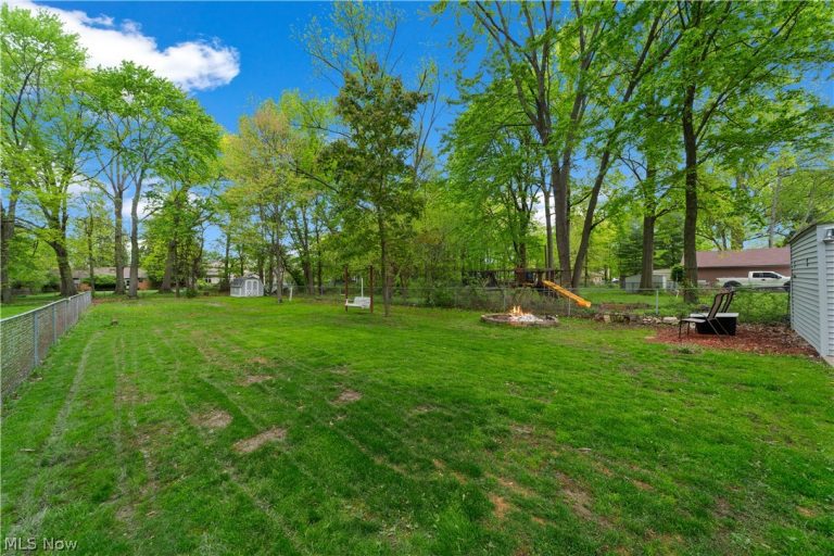 27840 Lincoln Road, Bay Village, OH - Photo 8