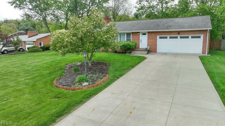 1078 Marion Avenue, Massillon, OH - Photo 3