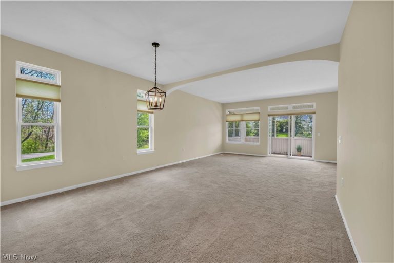 10400 Ravine View Court, North Royalton, OH - Photo 8