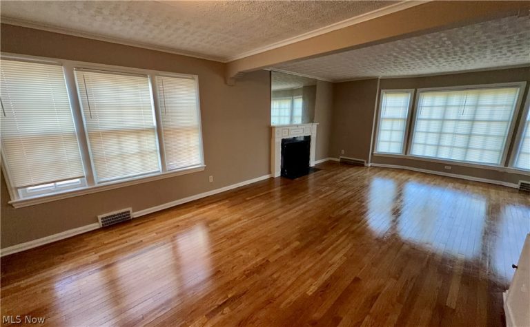 3638 Lindholm Road, Shaker Heights, OH - Photo 5