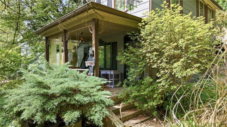 341 Canton Street, East Liverpool, OH - Photo 3