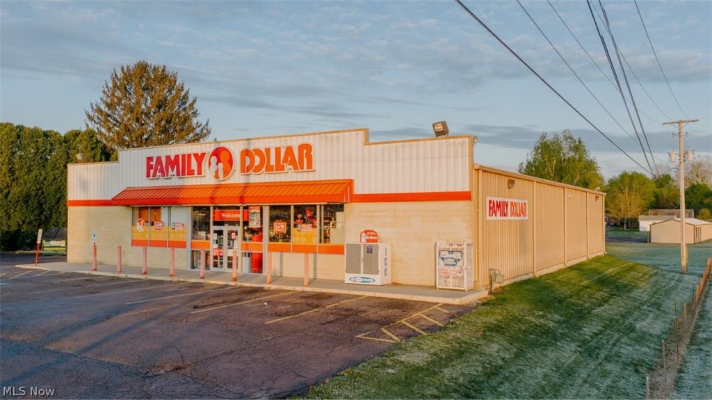 207 Carrollton Street, Malvern, OH