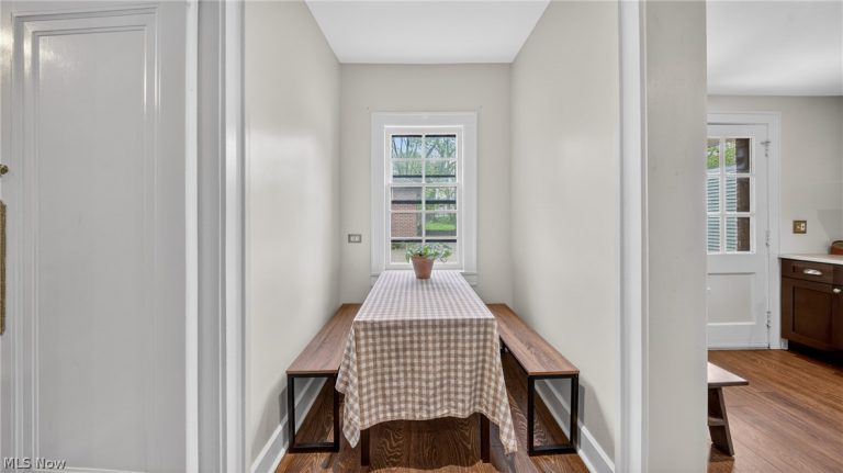 16410 Fernway Road, Shaker Heights, OH - Photo 5