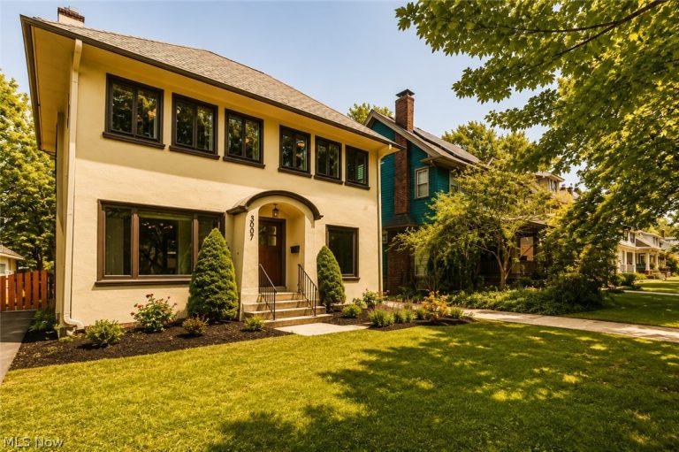 3007 Edgehill Road, Cleveland Heights, OH - Photo 4