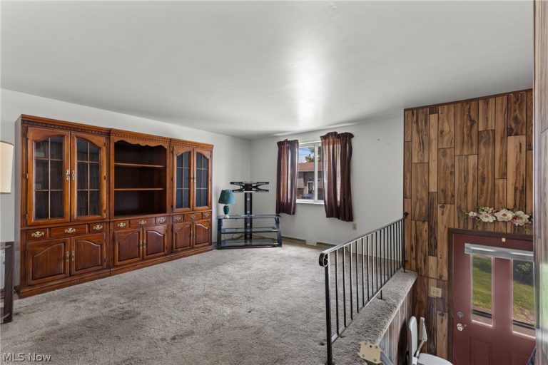 263 Walker Manor Circle, Colliers, WV - Photo 4