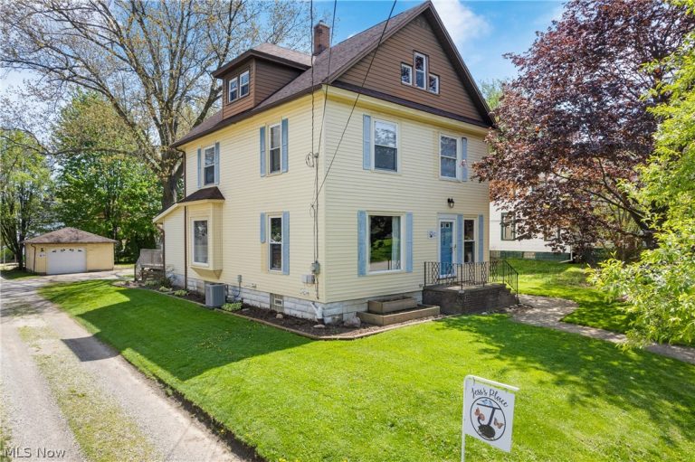 722 Vine Street, Orrville, OH - Photo 2