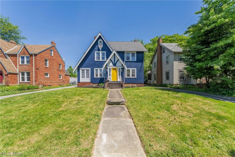 1893 Janette Avenue, Cleveland Heights, OH - Photo 2