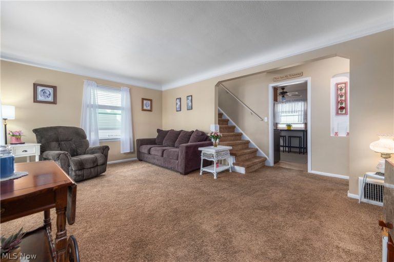 30414 Mildred Drive, Willowick, OH - Photo 6