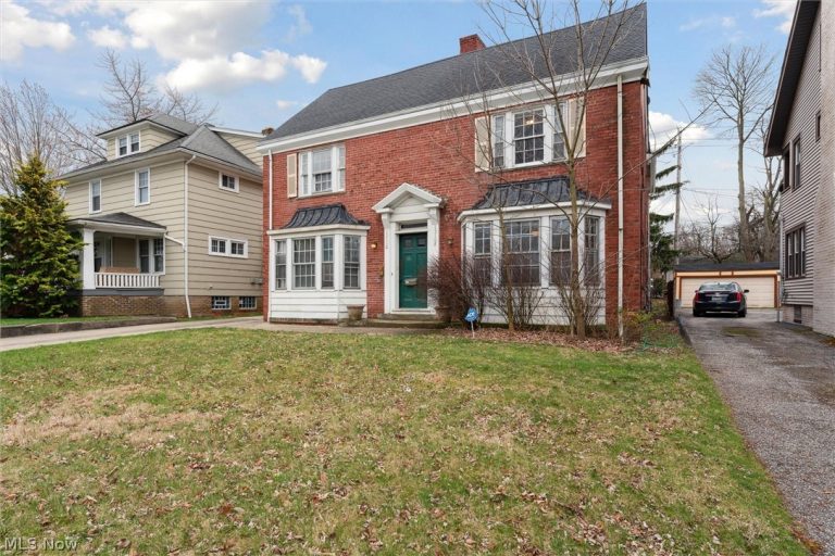 13108 Cedar Road, Cleveland Heights, OH - Photo 4