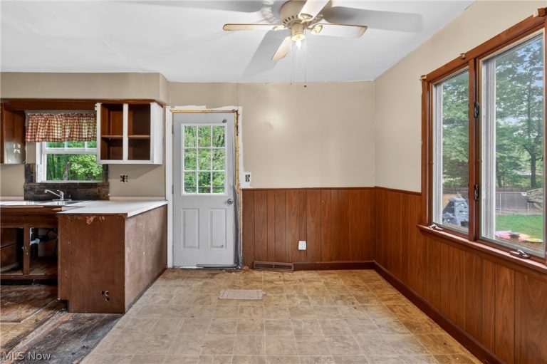 2964 Williamsburg Street, Warren, OH - Photo 5