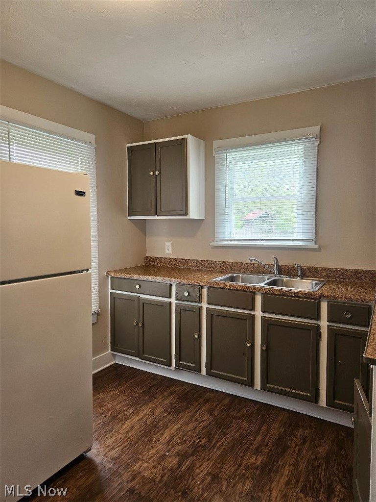 1937 Willard Avenue, Warren, OH - Photo 4