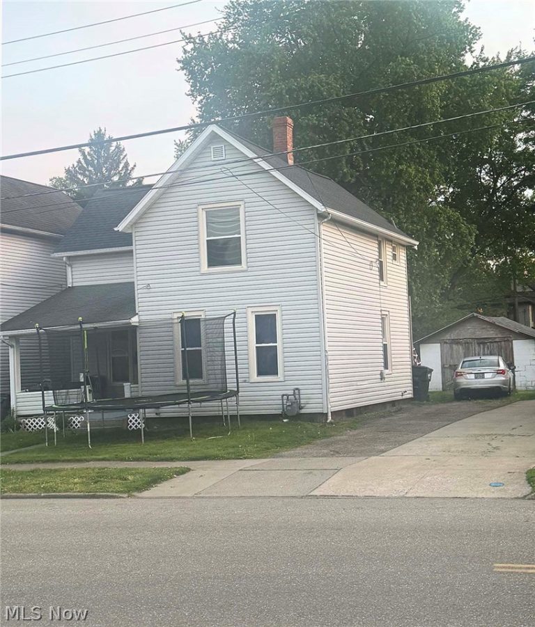 436 Race Street, Dover, OH, 44622
