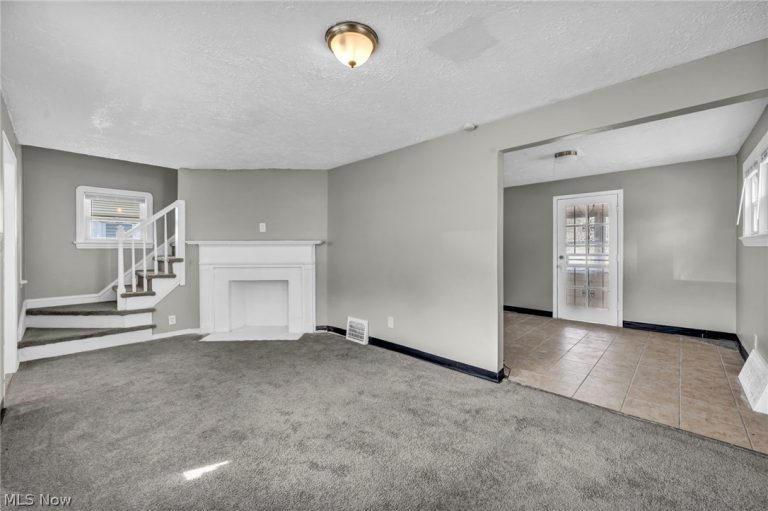 22601 Ivan Avenue, Euclid, OH - Photo 6
