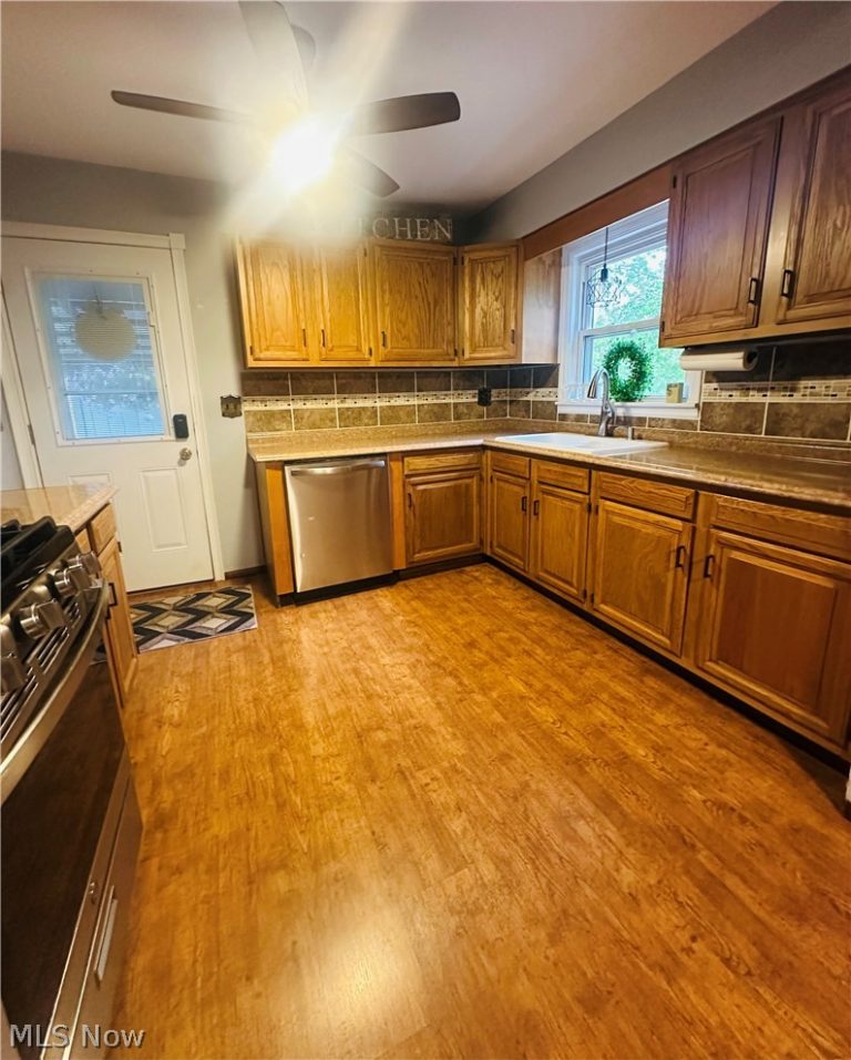 5966 Fairdale Drive, Cambridge, OH - Photo 8