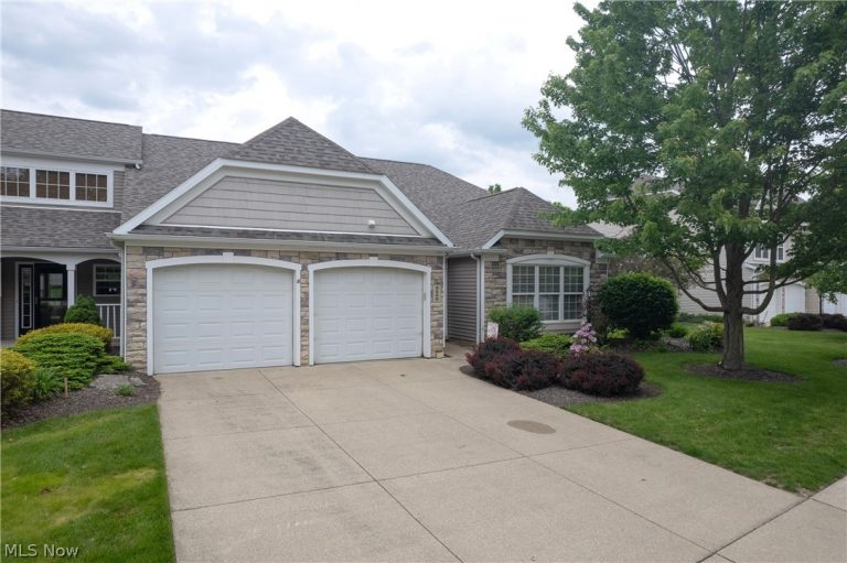 3500 River Rock Drive, Cuyahoga Falls, OH - Photo 3
