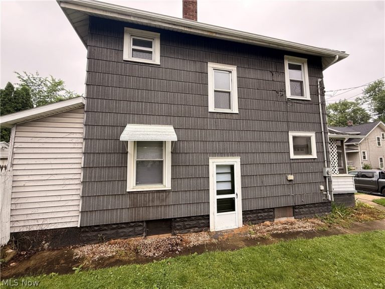 13 Burton Avenue, Massillon, OH - Photo 5