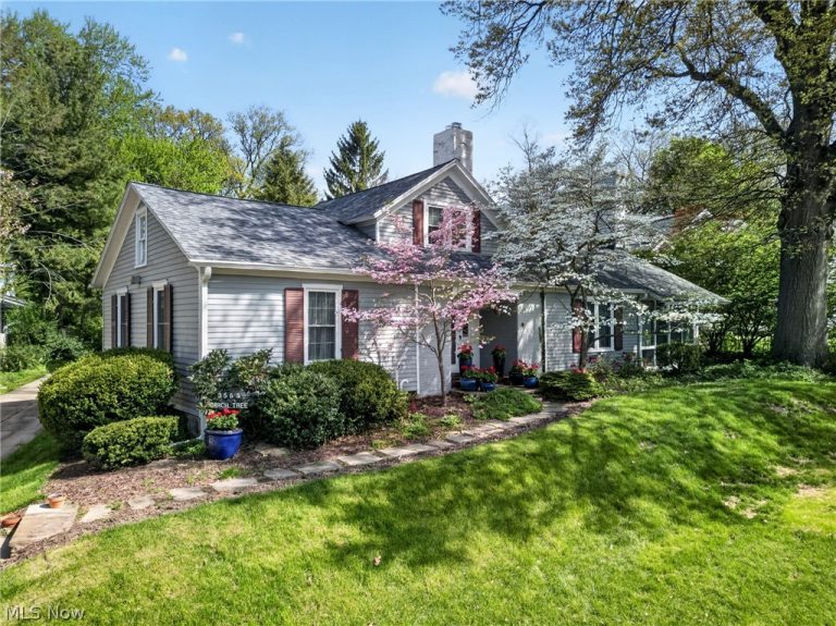 3555 Birch Tree Path, Cleveland Heights, OH, 44121