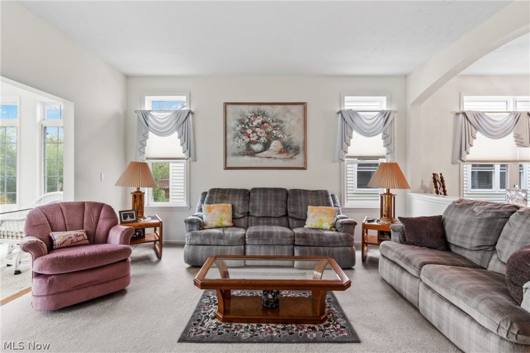 10490 Ravine View Court, North Royalton, OH - Photo 8