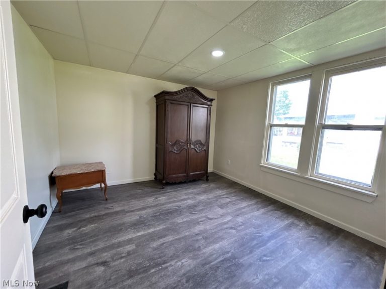 1317 Plum Street #Apt 1, Steubenville, OH - Photo 2