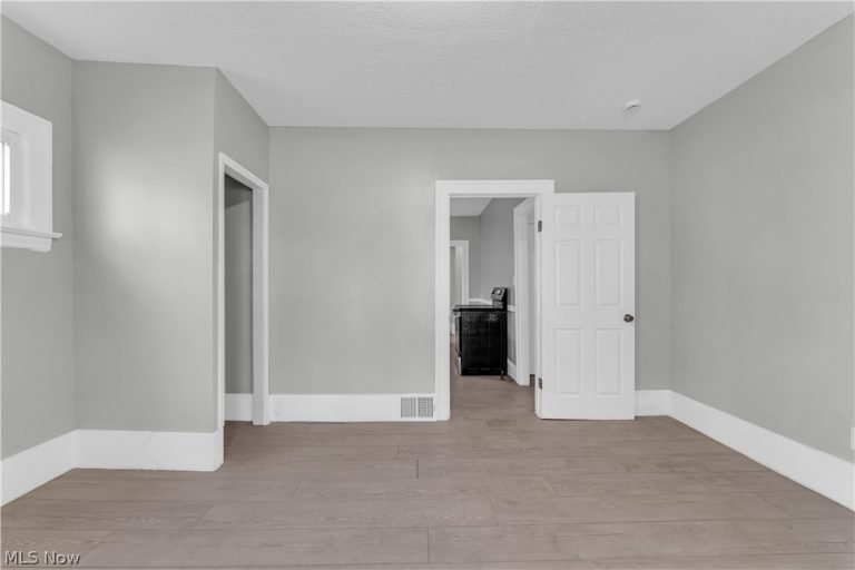 3429 Martin Luther King Jr Drive, Cleveland, OH - Photo 8