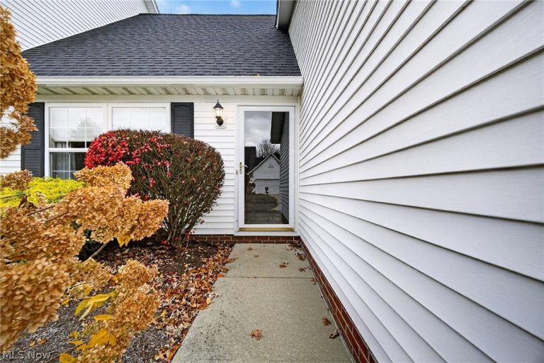 5428 Stoney Lane #38, Painesville Twp, OH - Photo 4