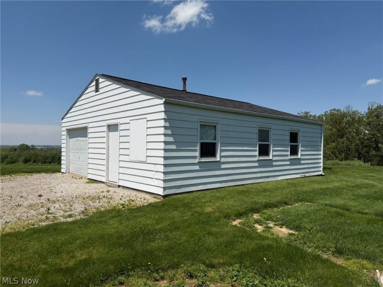7493 Millersburg Road, Wooster, OH - Photo 2