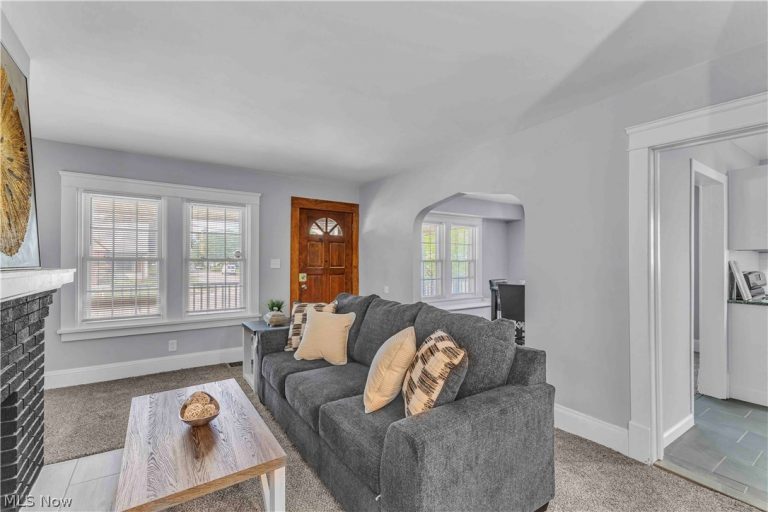 17011 Puritas Avenue, Cleveland, OH - Photo 6