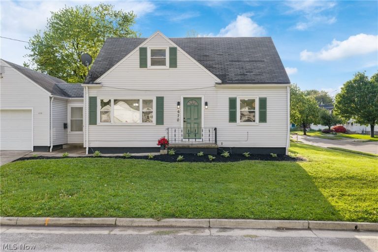 670 Davis Street, Akron, OH - Photo 3