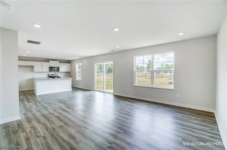 3746 Foundation Circle, Zanesville, OH - Photo 6