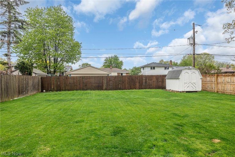 12017 Denver Drive, Parma Heights, OH - Photo 4