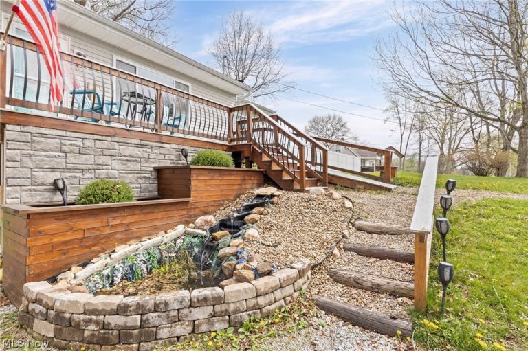 565 Perry Road, Tallmadge, OH - Photo 6