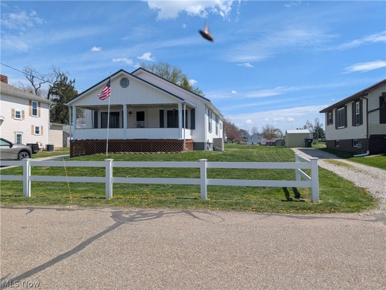 229 Church Street, Hopedale, OH, 43976