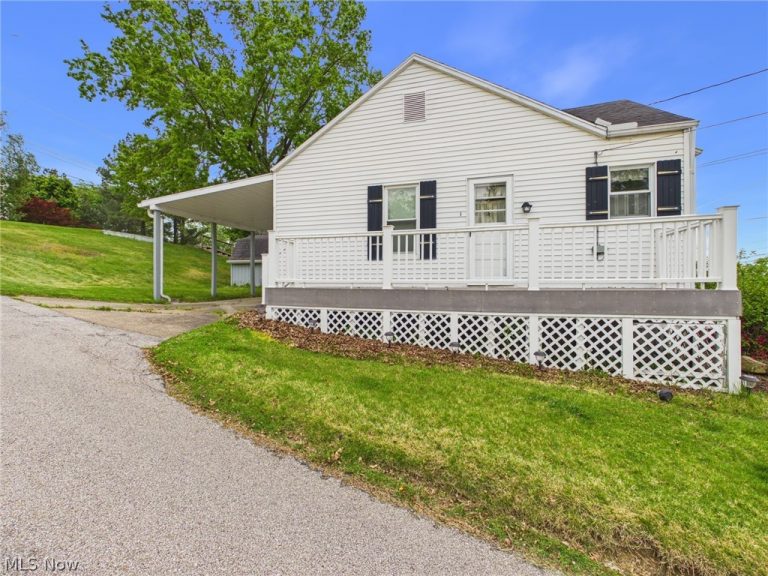 2504 New York Avenue, Parkersburg, WV - Photo 3