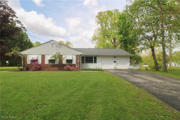 804 Crestview Drive, Boardman, OH, 44512
