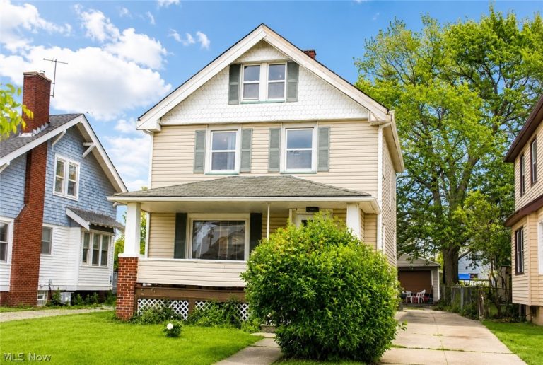 2027 Bunts Road, Lakewood, OH - Photo 2