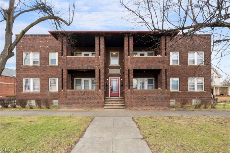 4764 Pearl Road, Cleveland, OH, 44109