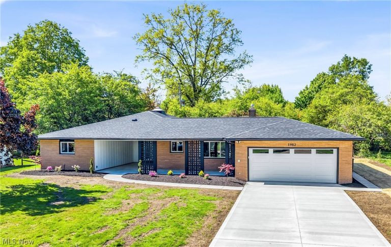 1982 Edenhall Drive, Lyndhurst, OH, 44124