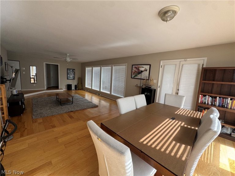 2545 Buckhurst Drive, Beachwood, OH - Photo 8