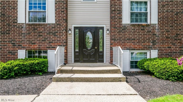 10790 Ravenna Road #101, Twinsburg, OH - Photo 2