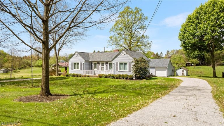 712 Hametown Road, Copley, OH - Photo 2