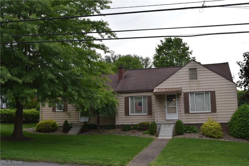 132 Sugar Street, St Clairsville, OH